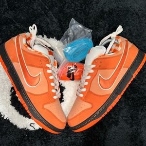 Nike sb dunk orange lobster